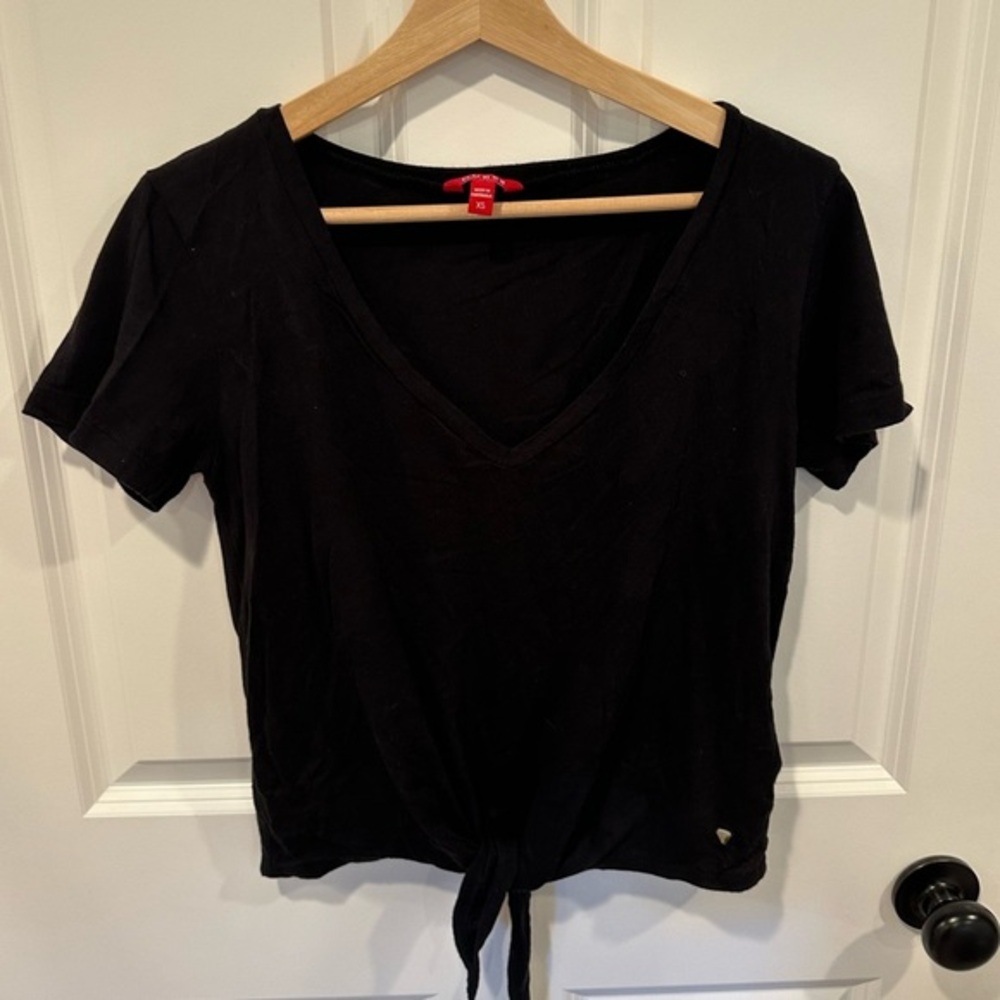 Guess Black T-shirt